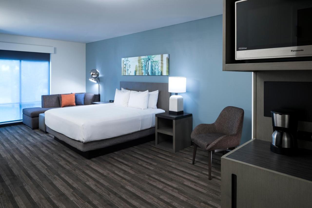 Hyatt House Phoenix Hotel